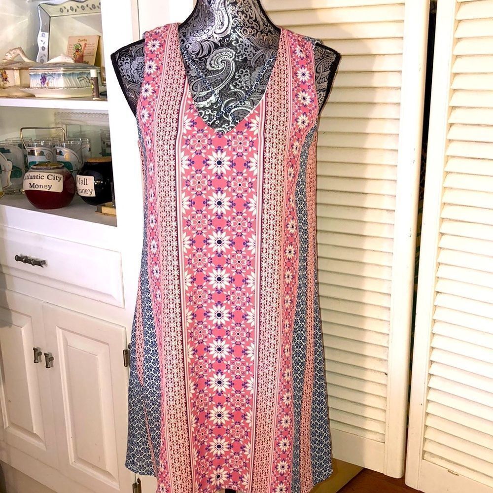 NWT Floral Bandana Print Cross V Neck Shift Dress. Pink and Blue. Small.